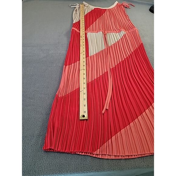 BCBG MaxAzria Hailey Dress XS – Pleated Color Block Redberry EUC - Picture 7 of 10